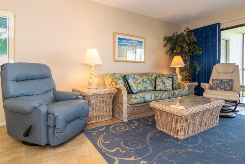 Coquina Moorings Three Bedroom Apartment, 106 Bradenton Beach Exterior photo