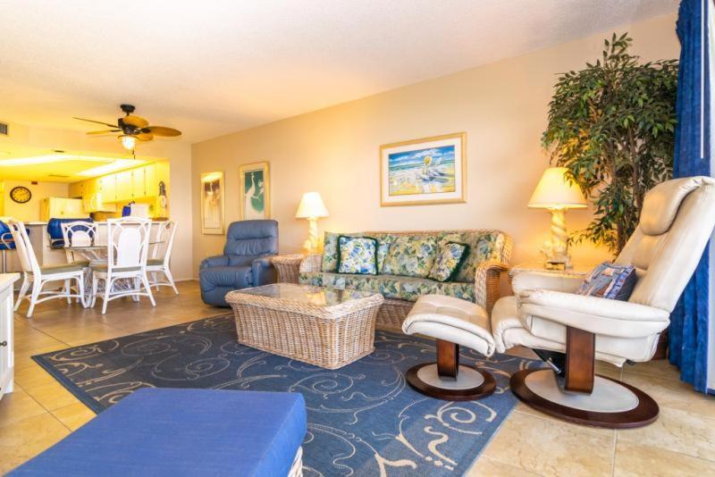 Coquina Moorings Three Bedroom Apartment, 106 Bradenton Beach Exterior photo